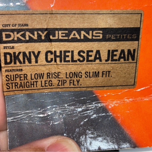 DKNY Petite 10R Women's Black Jeans Chelsea Low Rise Straight Leg Long Slim Fit - Picture 11 of 12